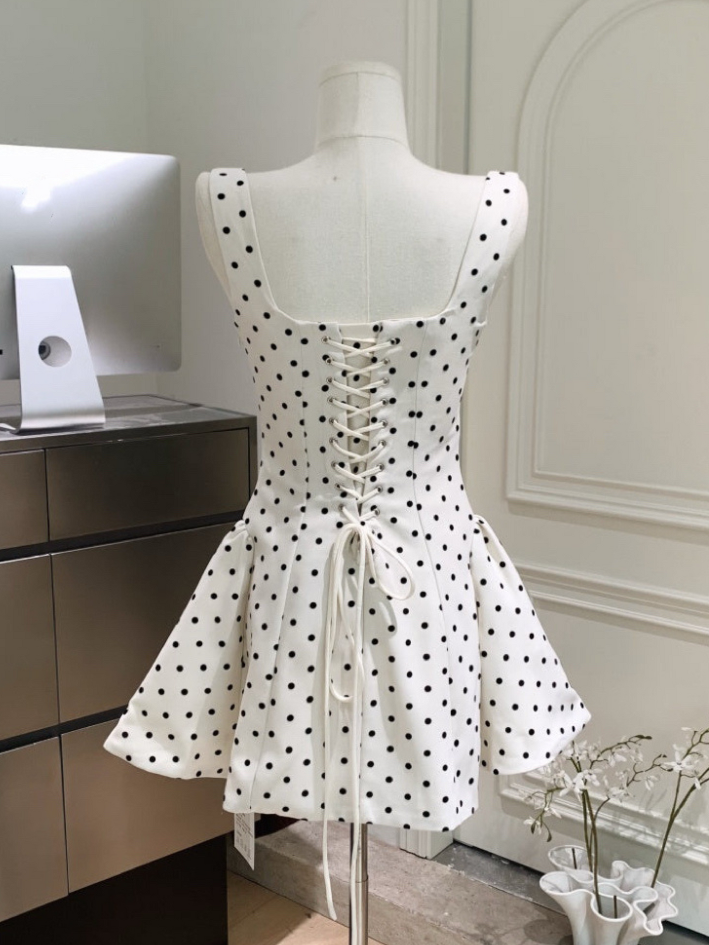 Mini vestido retro con lunares tipo corset Patsy