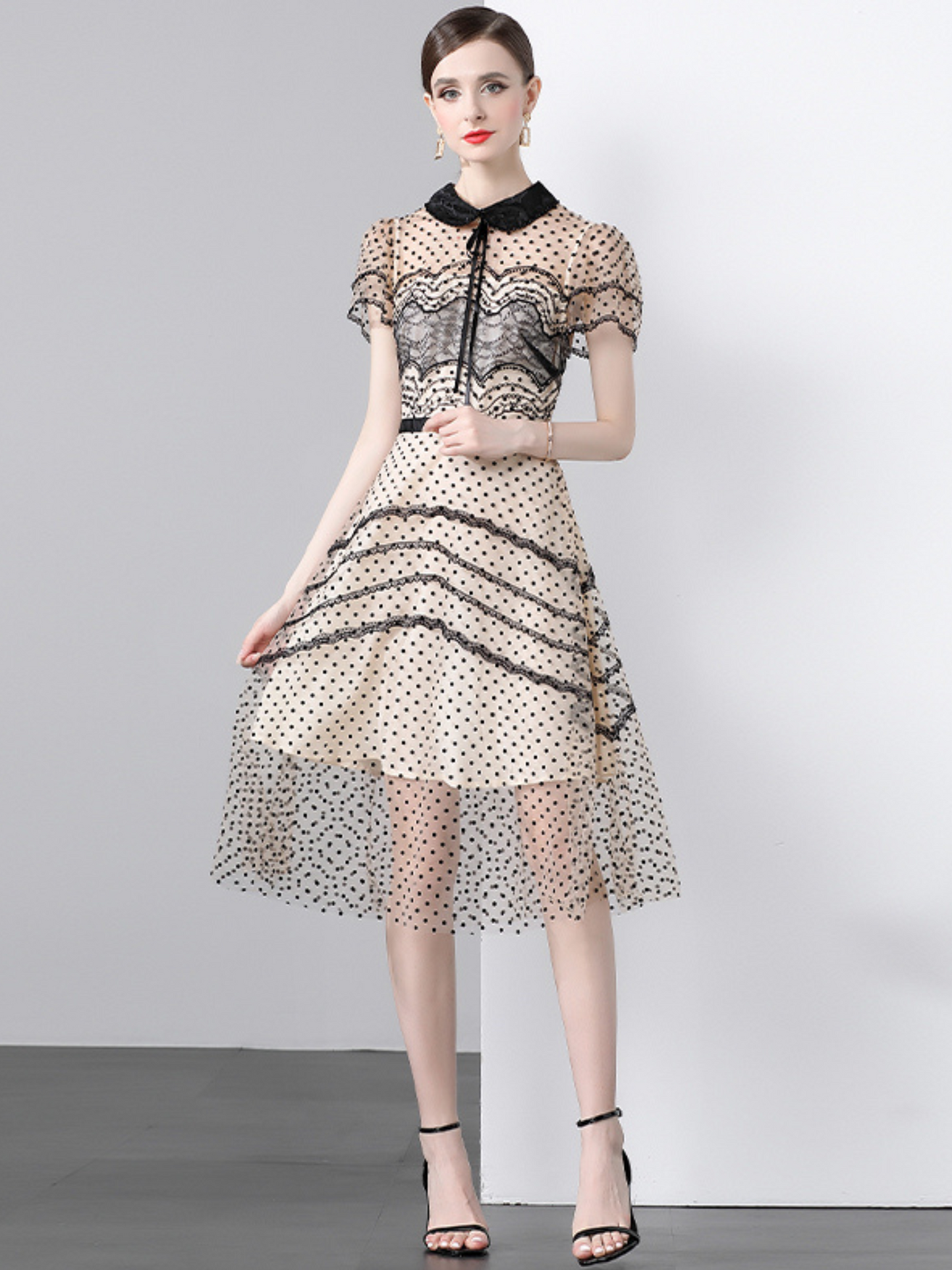Vestido midi con lunares elegante Doris