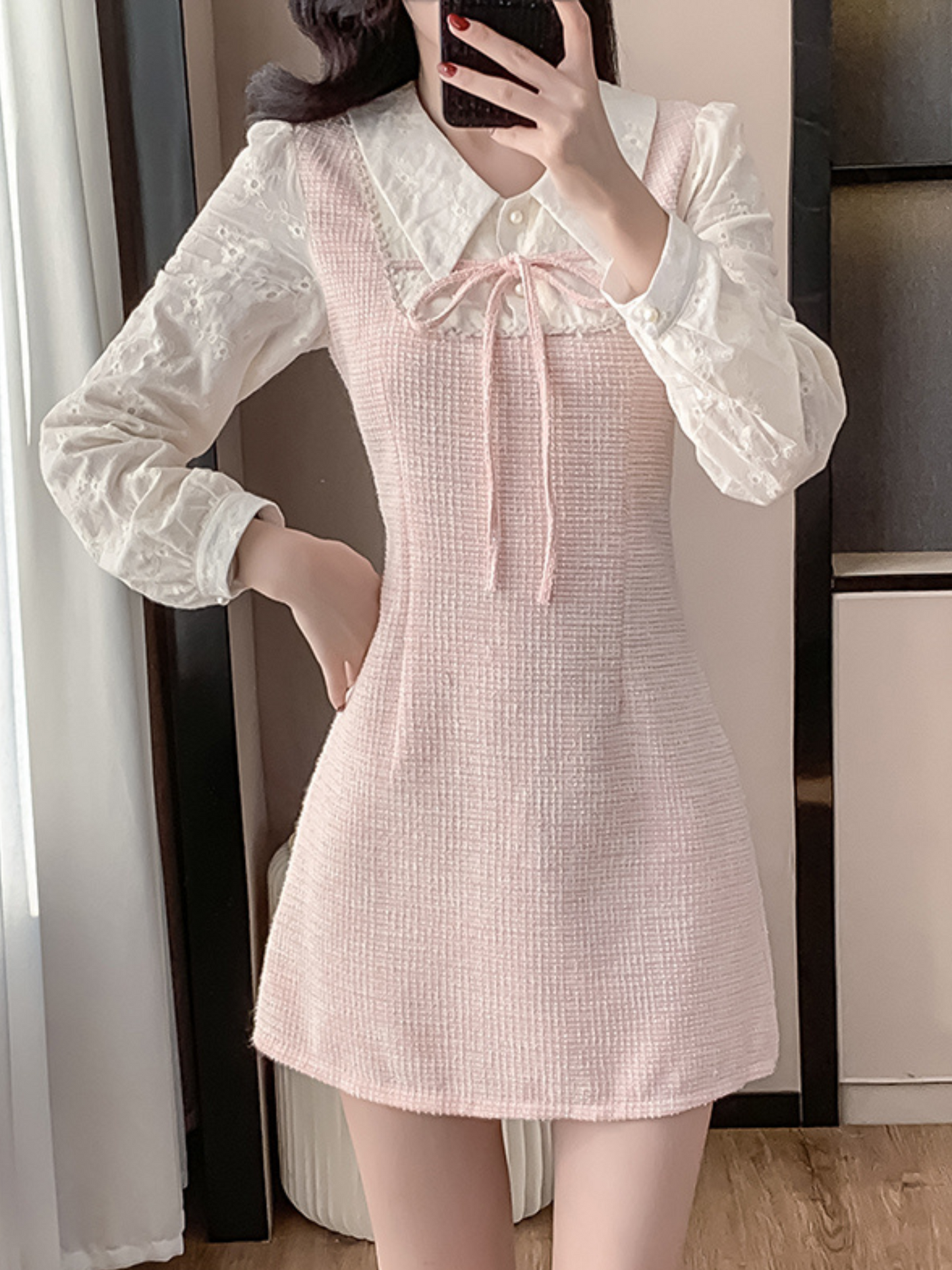 Vestido corto elegante con mangas largas rosa Yeri
