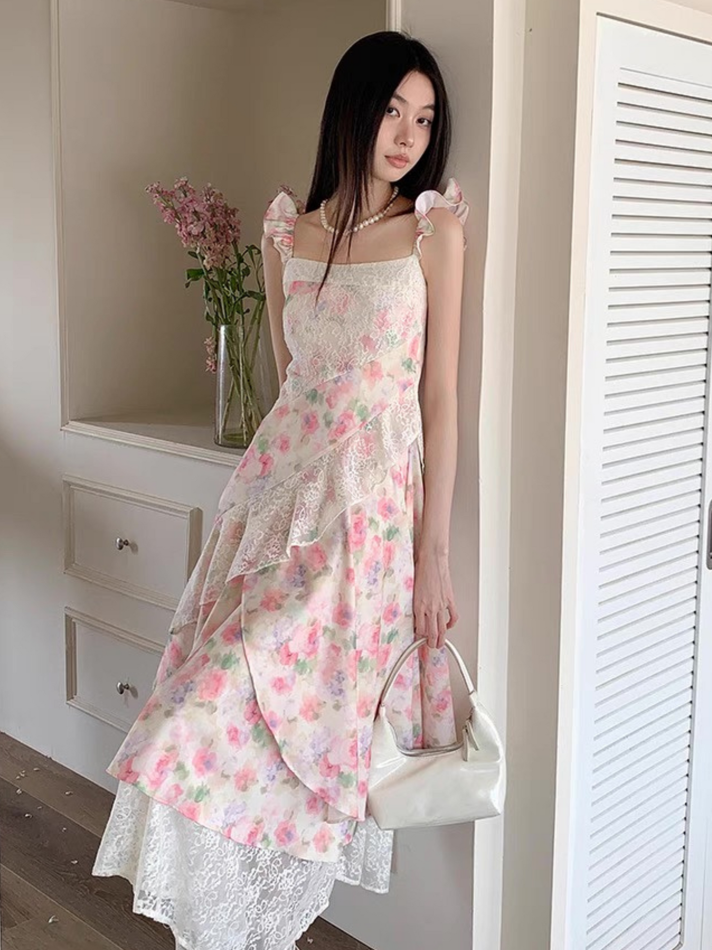 Vestido largo floral con encaje moderno Saki (Mayoreo)