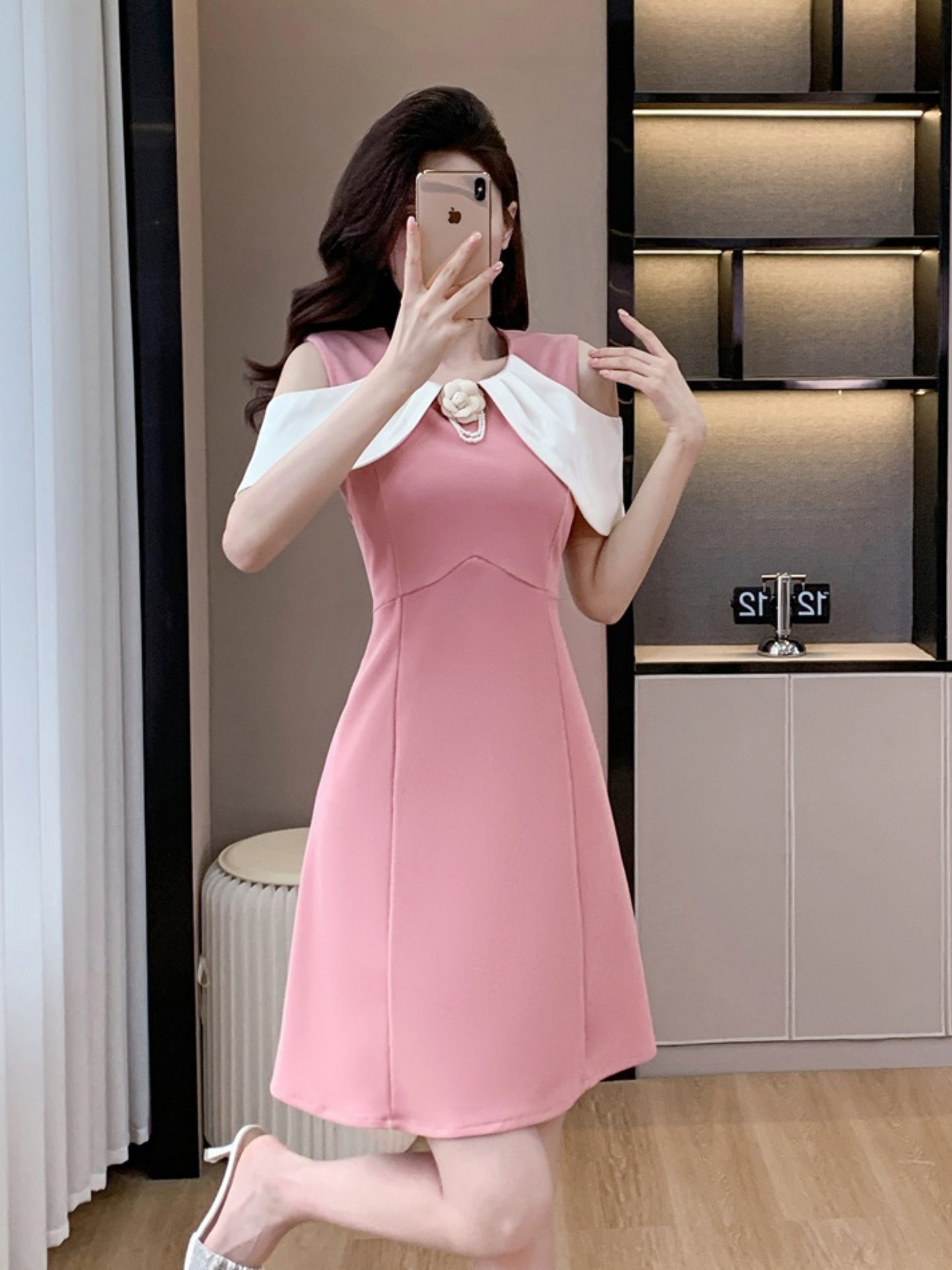 Vestido corto elegante Sabine
