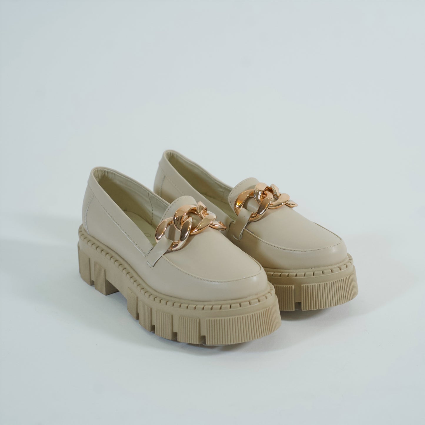 Mocasín con cadena latte Berlin