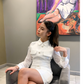 Vestido elegante de oficina blanco manga larga con botones Dana