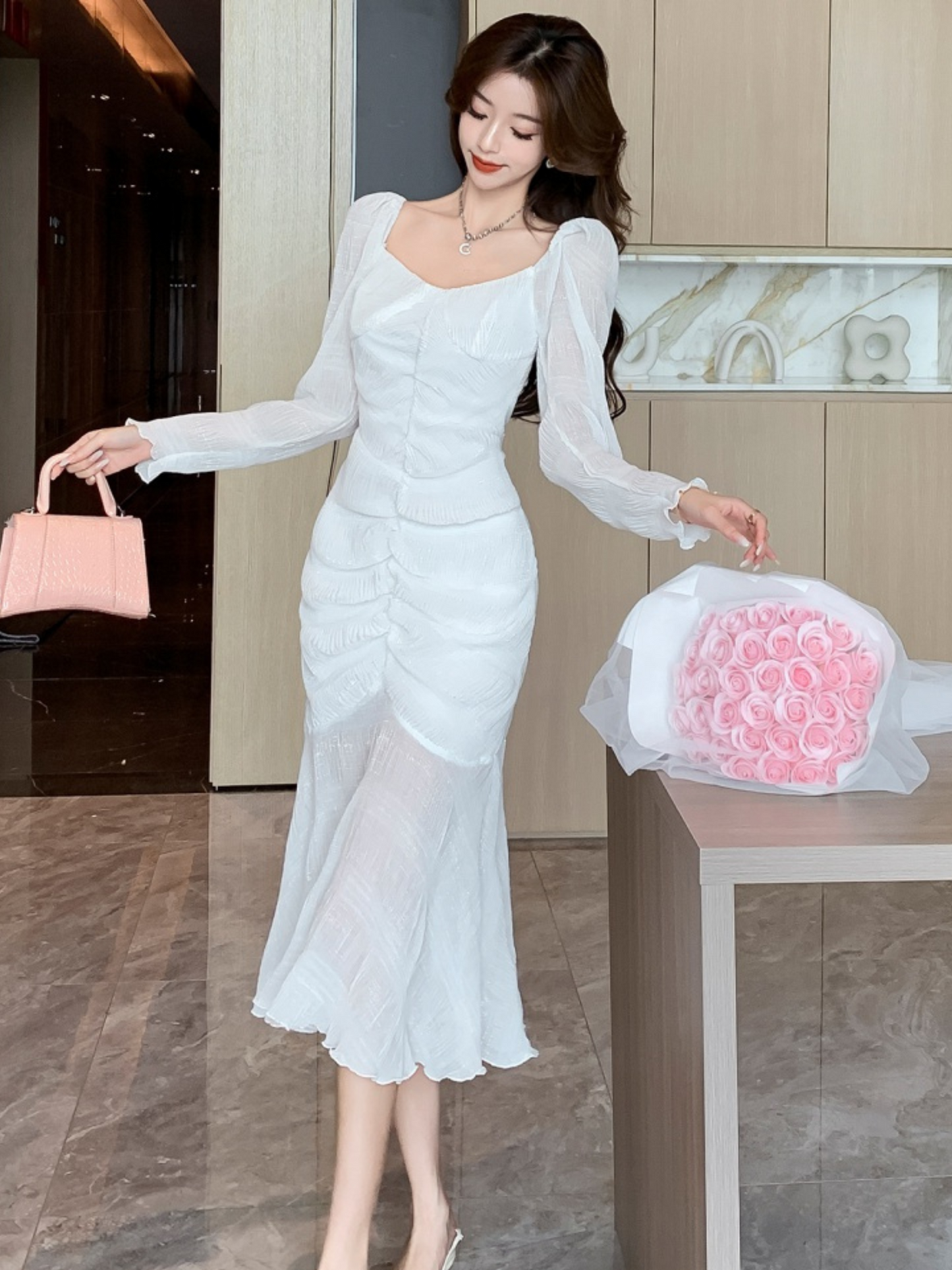 Vestido midi blanco con mangas largas Ursula