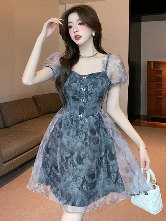 Vestido mini con moño en la espalda Amara
