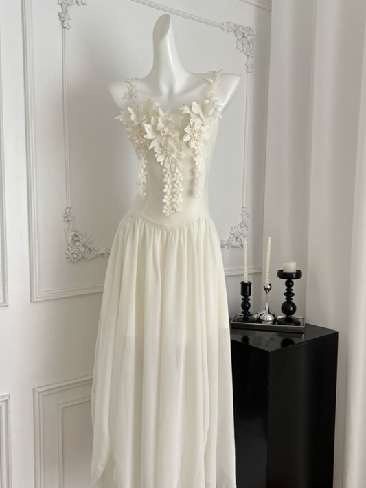 Vestido largo elegante crema con flores Alba