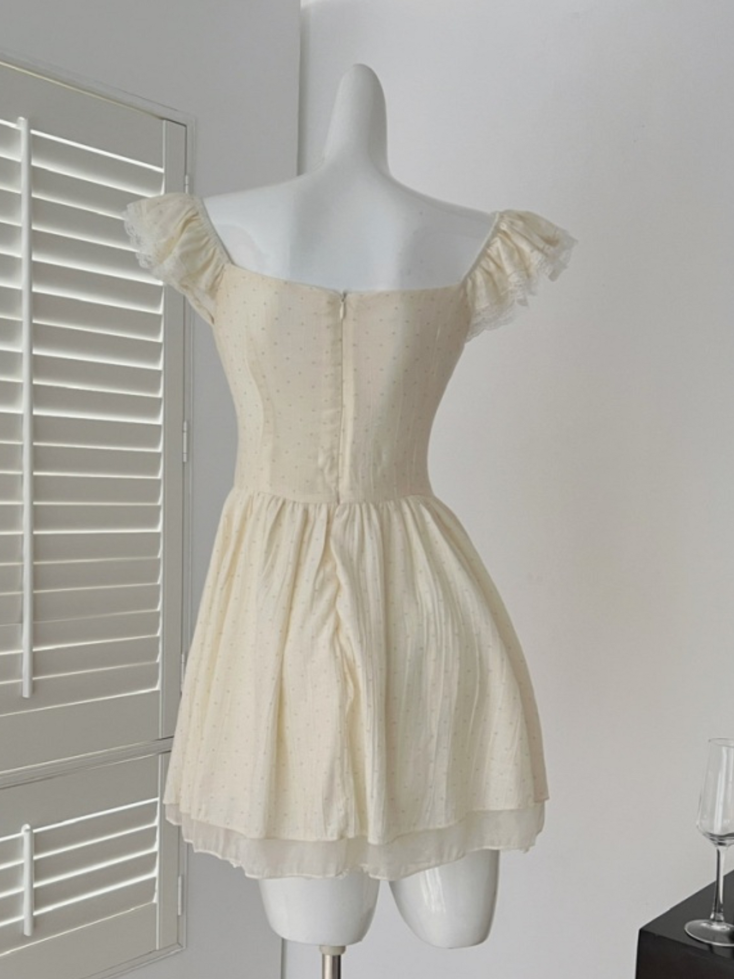 Mini vestido romántico tierno Juniper