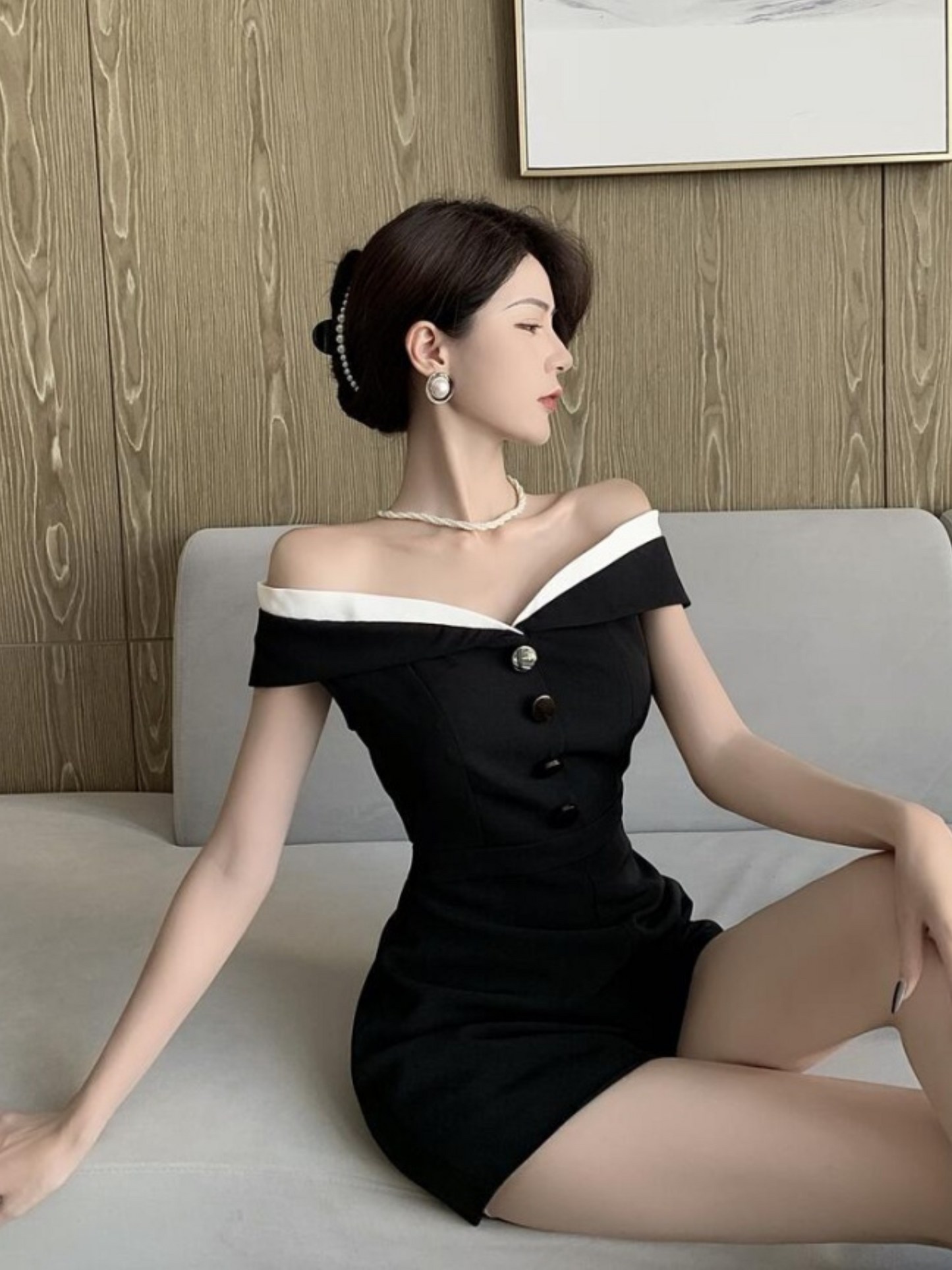 Jumpsuit corto elegante blanco y negro Moni