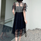 Vestido midi romántico con encaje negro Michelle
