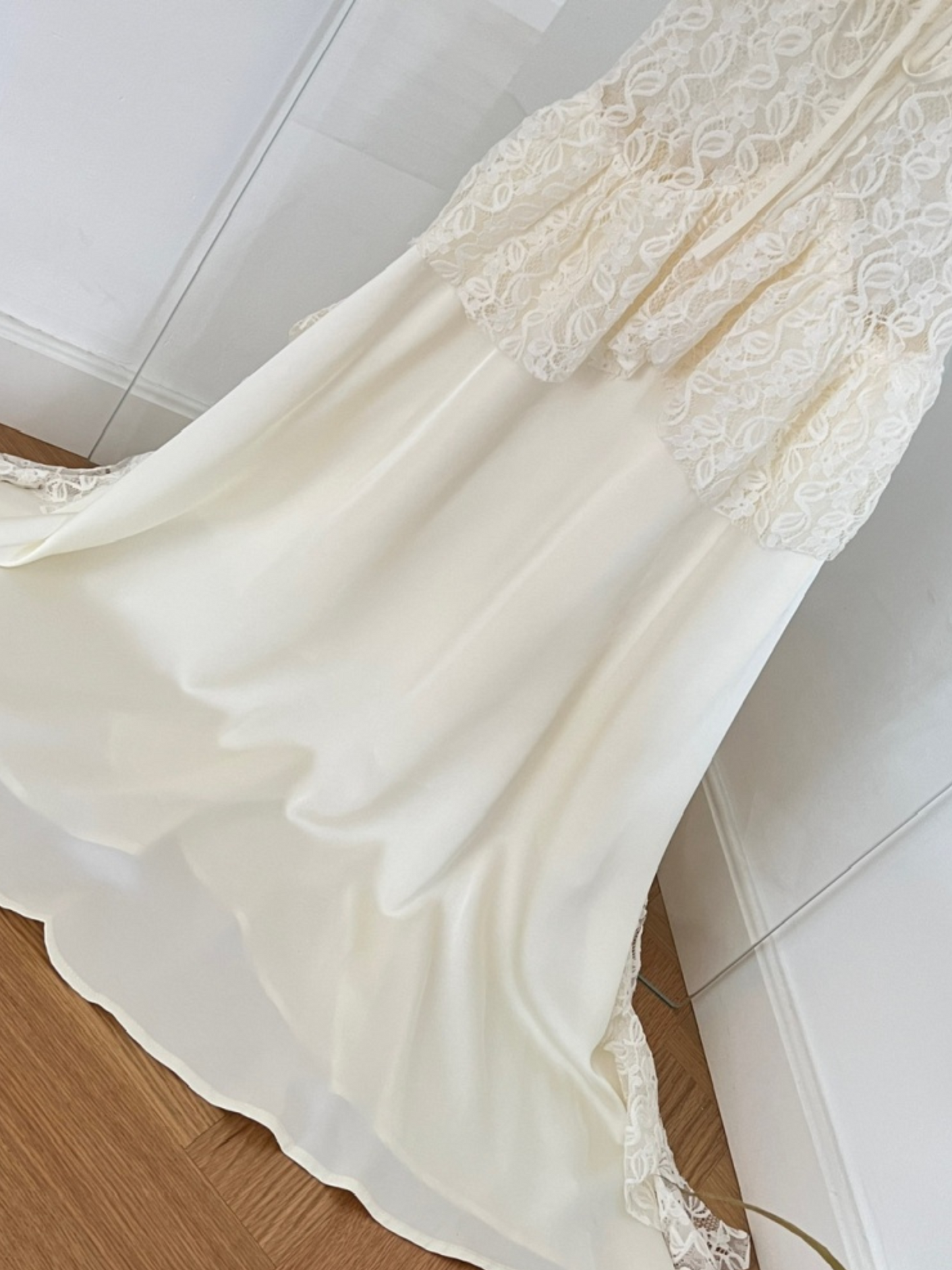 Vestido largo elegante romántico crema Cindy