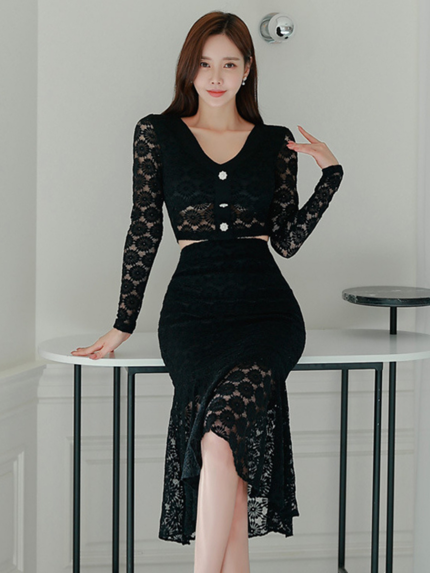 Set dos piezas top y falda midi de encaje elegante Selene