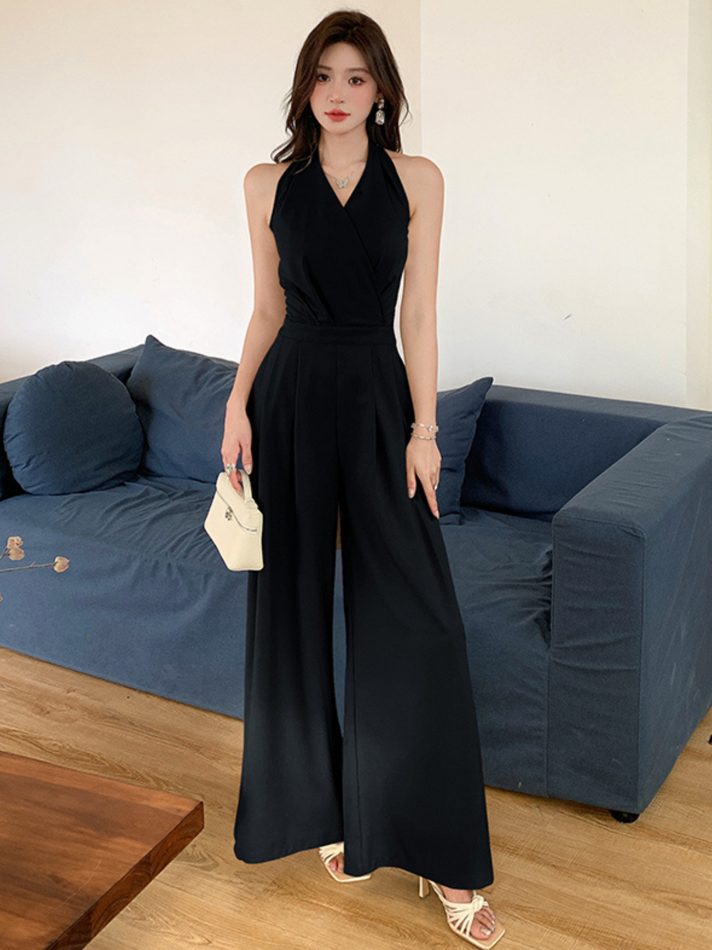 Jumpsuit elegante minimalista sin mangas Juliana