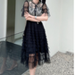 Vestido midi romántico con encaje negro Michelle