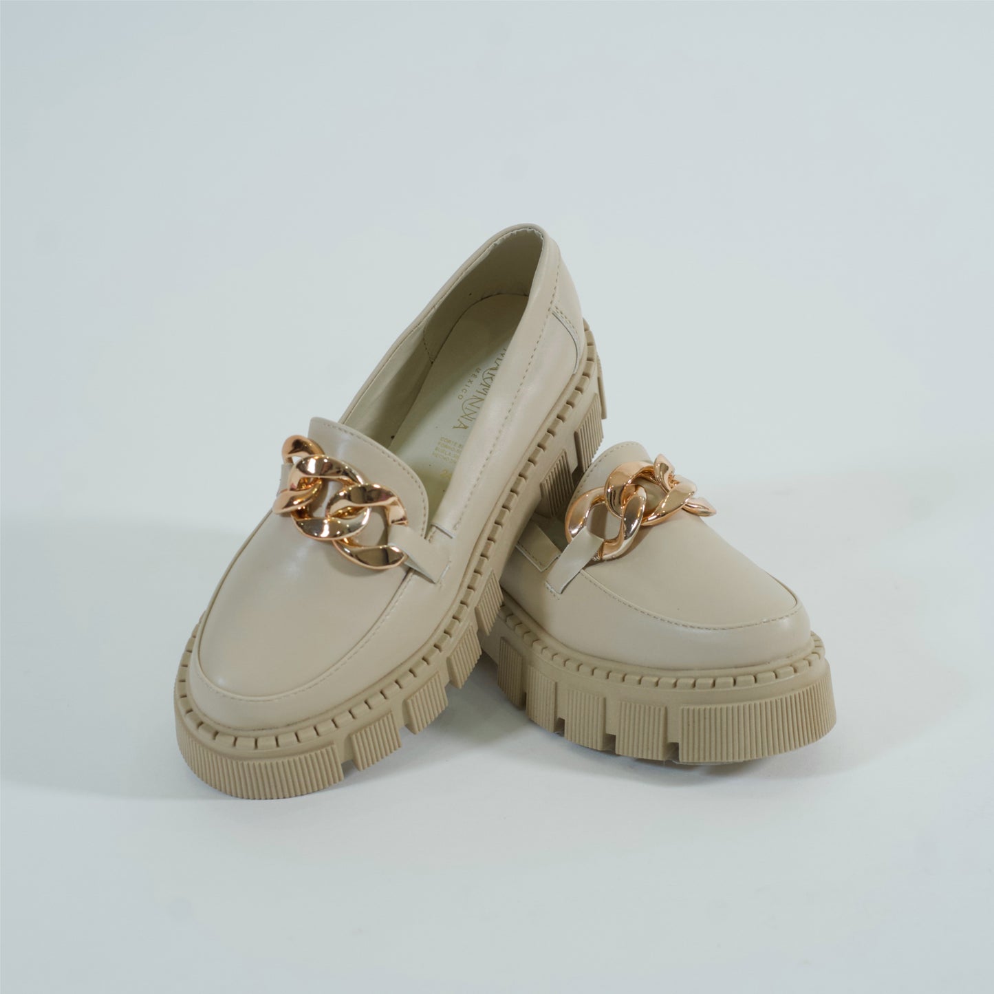 Mocasín con cadena latte Berlin
